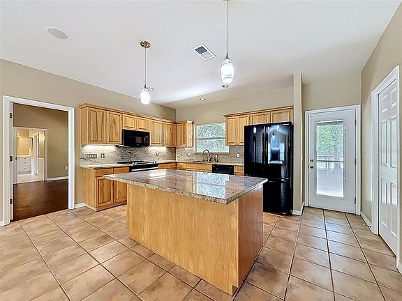 3rd image of 3245 Rackley Rd