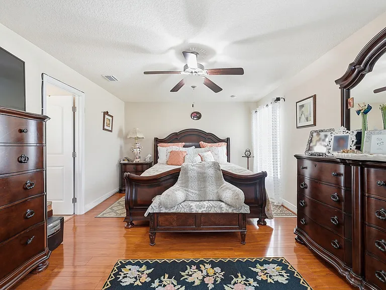 5923 NW Brianna Ct — Photo 21