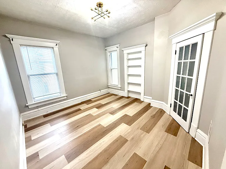 248 S 18th St #1/2 — Photo 16