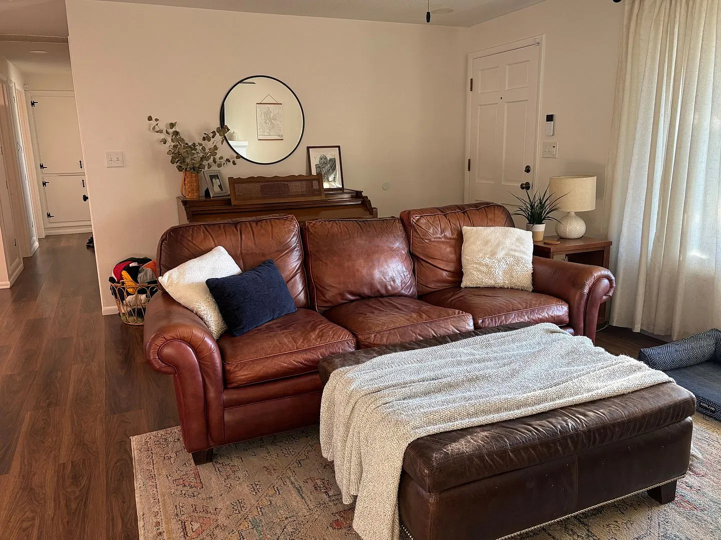 Beautifully Remodeled 3 Bedroom 1 Bathroom Home! — Photo 4
