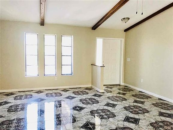 3rd image of 218 NE 7th Pl
