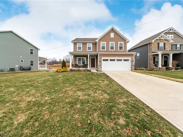 8403 Bedaos Dr, Willoughby, OH 44094