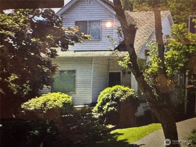 605 32nd Avenue, Seattle, WA, 98122