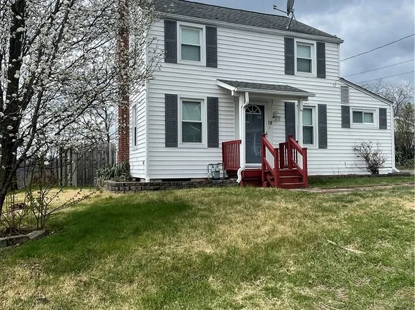 19 Landis Ave, Jeannette, PA 15644