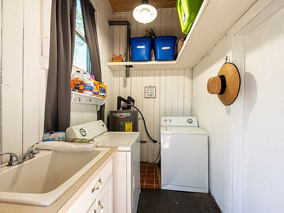 15th image of this home