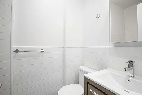 Rented by Nooklyn NYC LLC | media 10