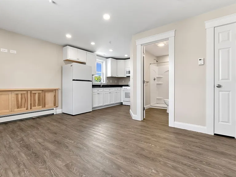 28 Poplar St #9 — Photo 7