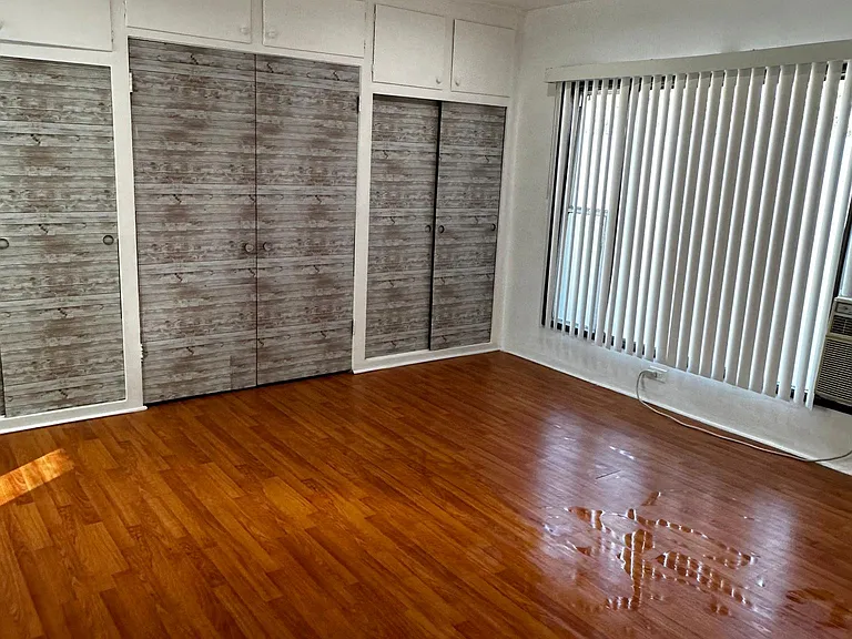 323 N Chevy Chase Dr #G — Photo 1