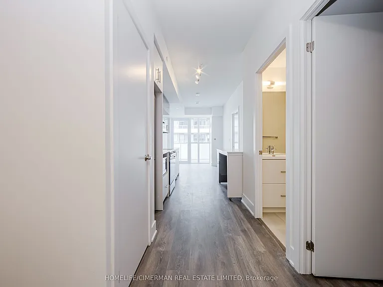 188 Fairview Mall Dr #1816 — Photo 3