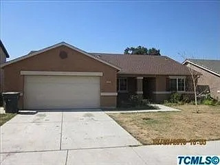 4351 E Oak Ave photo 1