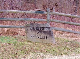 513 Brenelle Ln, Medina, OH 44256