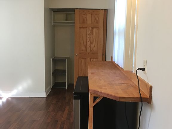 4th image of 121 Fullmer St #2