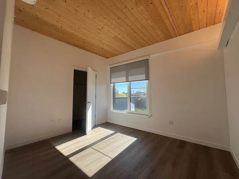 154 Broadway #408 — Photo 9