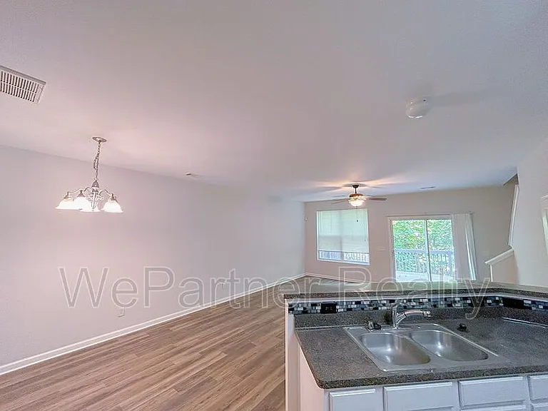 3459 Dianthus Ln — Photo 6