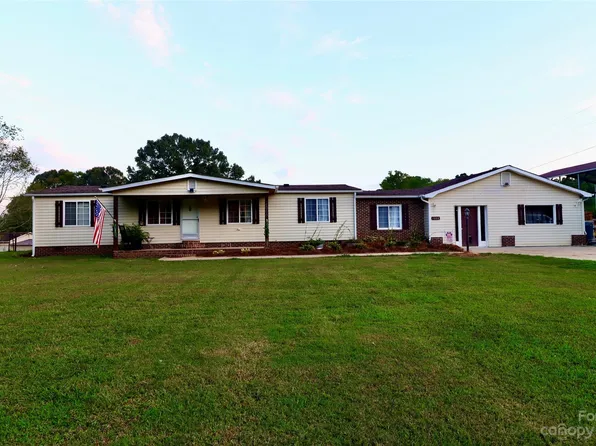 4000 Orchard Rd, Iron Station, NC 28080
