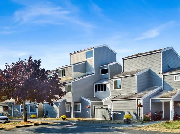 4710 Alderson Rd #1, Blaine, WA 98230