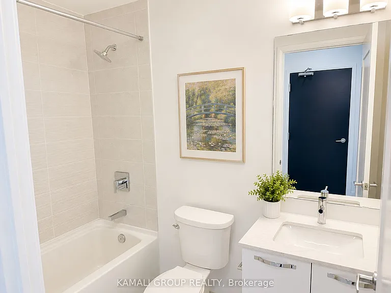 75 James St S #2412 — Photo 9