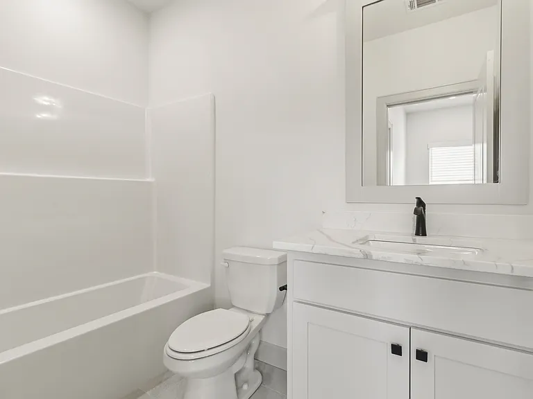 910 Trestle Ln — Photo 22