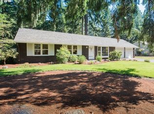 6137 Childs Rd, Lake Oswego, OR 97035