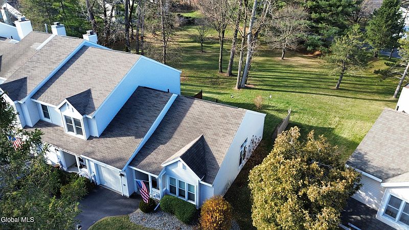 5th image of 84 Stoney Creek Drive