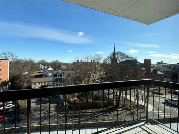 47 Mystic St APT 8A, Arlington, MA 02474
