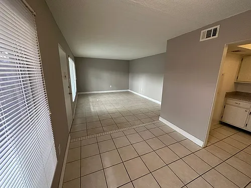 1830 Maravilla Ave #311 Photo 1