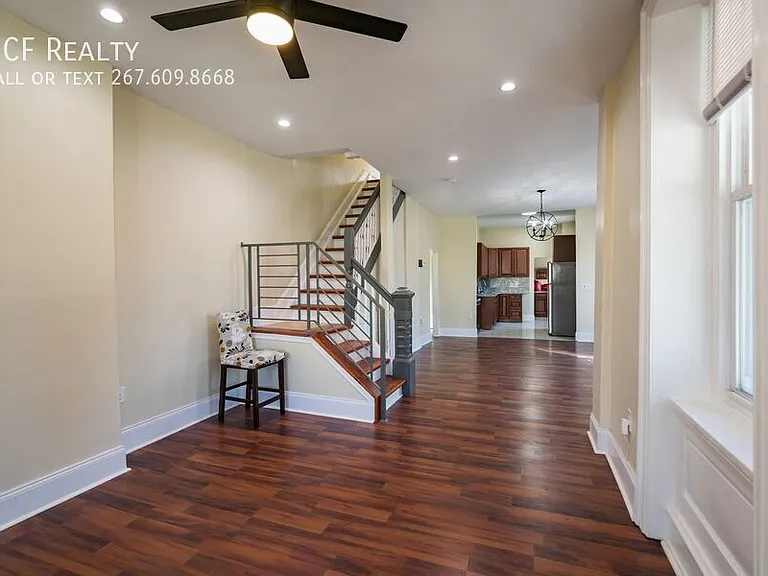 5426 W Jefferson St — Photo 6