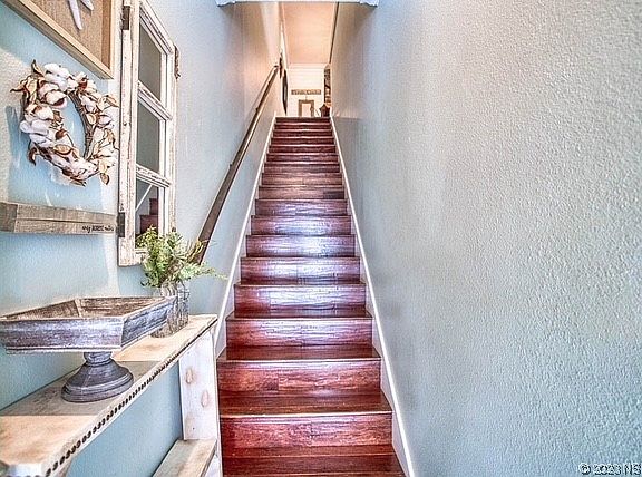 5th image of 119 Faulkner St Suite 201