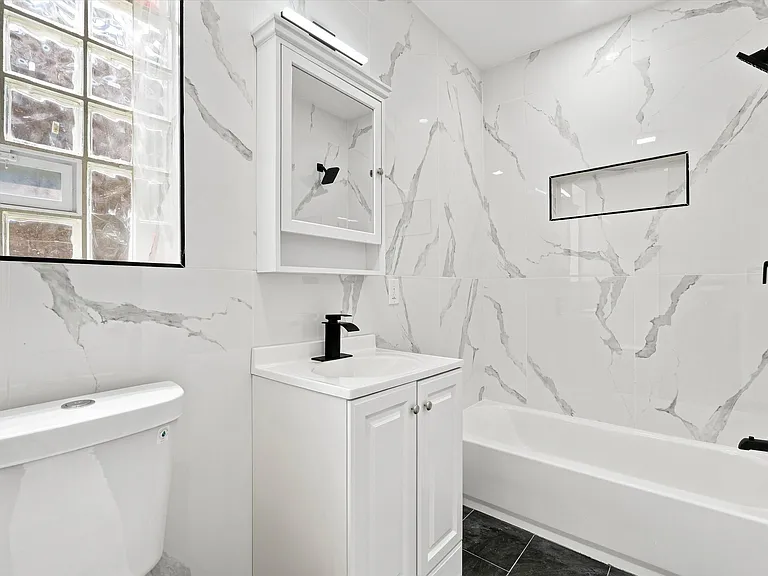 2125 N Natrona St — Photo 5