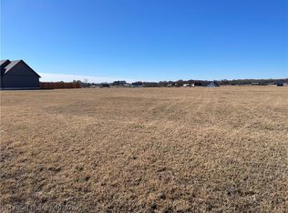 417 Windflower Ln, Van Buren, AR 72956