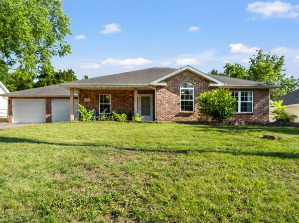 4704 Saint Charles Rd, Columbia, MO 65201