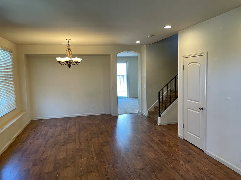 1136 Verona Way — Photo 29