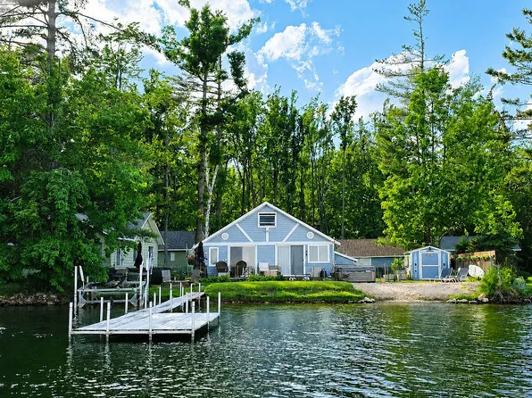 4779 Beechwood Ave, Gaylord, MI 49735