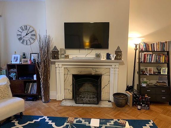 3rd image of 109 Willow St #3R