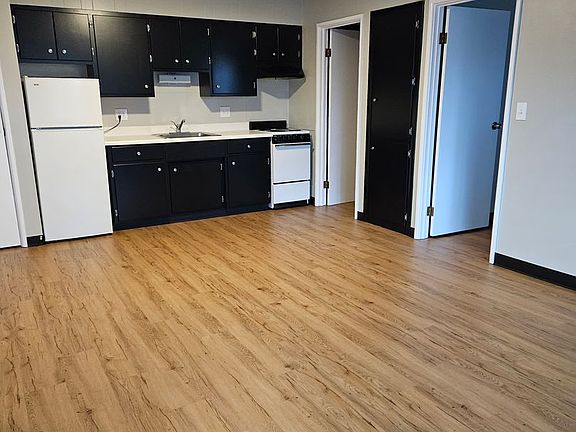 2nd image of 1568 Lexington Ave APT 4A