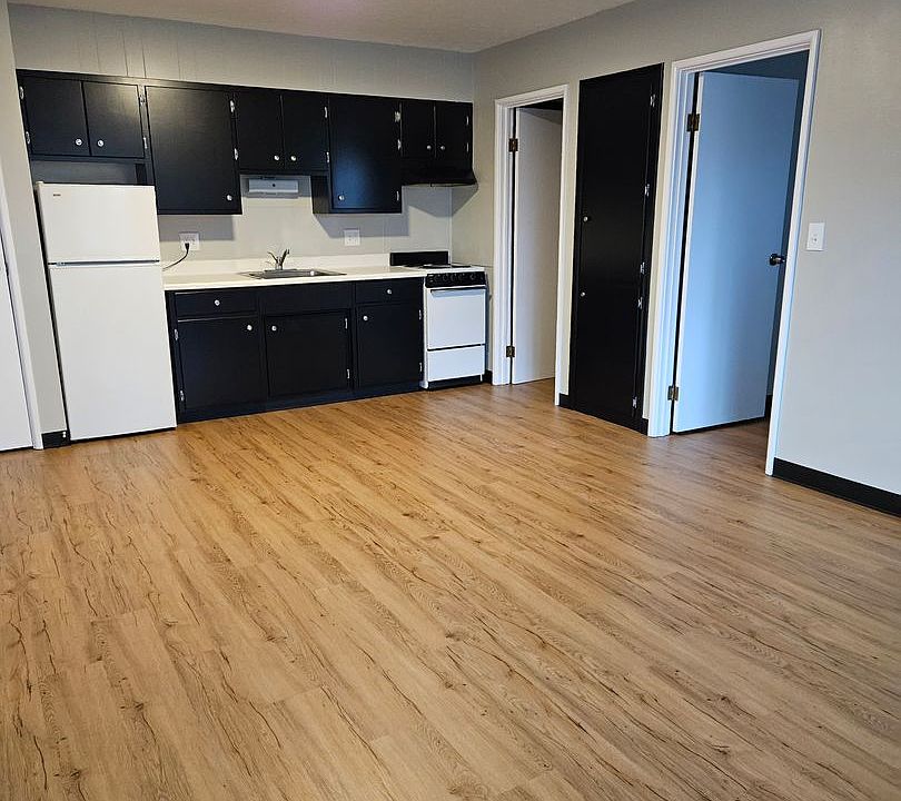 1st image of 1568 Lexington Ave APT 4A