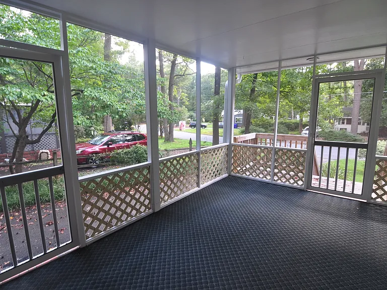 406 Hickory Dr — Photo 5