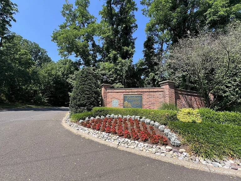4 Brandywine Ct — Photo 25