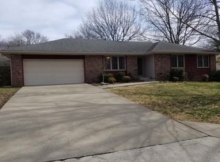 5736 S Clay Ave, Springfield, MO 65810