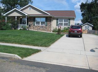 18 Mimosa Ln, Levittown, PA