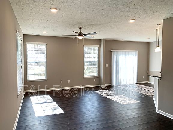 3rd image of 4213 Brownstone Pl