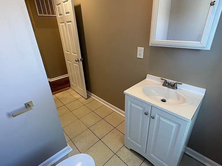 2234 Lamotte St — Photo 12