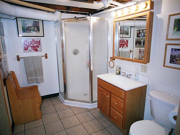 LL Full Bath