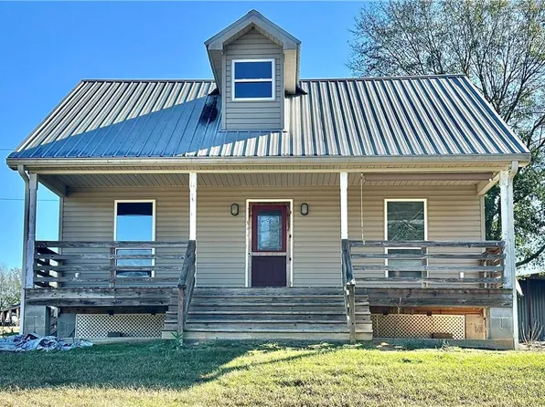 57349 Neal Acres Rd, Loranger, LA 70446