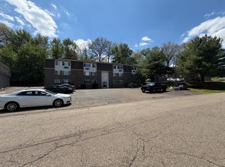 4722 Castlebar St NW APT 2, Canton, OH 44708
