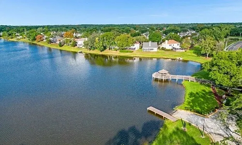 2565 Grassy Point Dr — Photo 10
