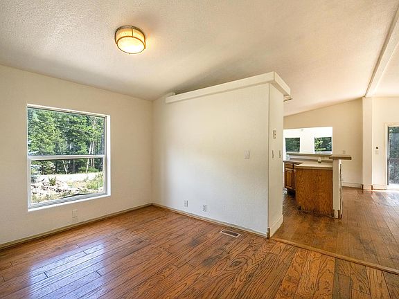 Bonus space/office/workout area