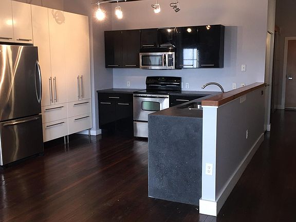 2nd image of 17 Church Ave SW #303