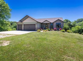 31830 Deer Hollow Ln, Brighton, IL 62012