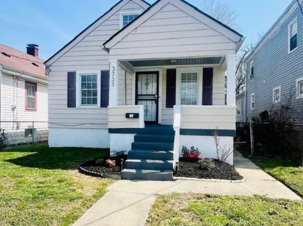 (undisclosed Address), Louisville, KY 40215